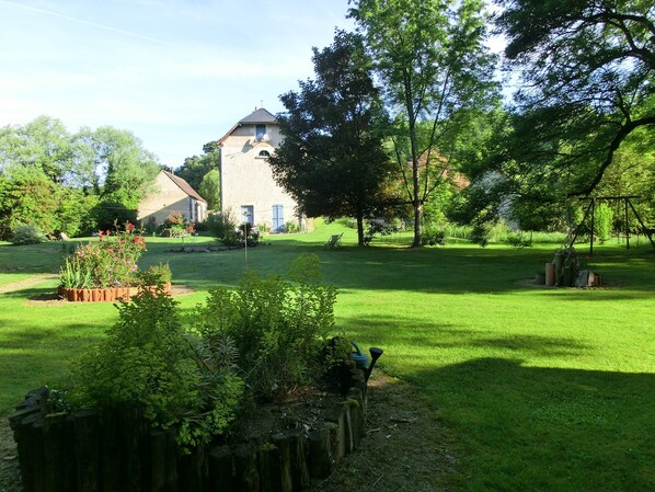 Exterior - Moulin de la Croix (Charnizay)