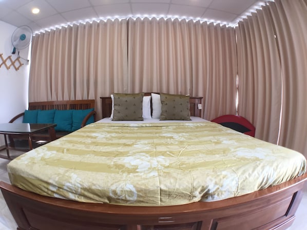 Superior-Doppelzimmer | Zimmersafe, Schreibtisch, Bügeleisen/Bügelbrett, kostenloses WLAN