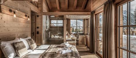 Hunde Chalet | Living area | Flat-screen TV, tablet, heated floors