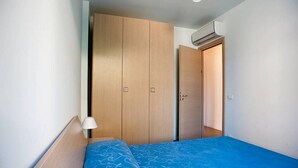 Apartment, 2 Bedrooms | 2 bedrooms, iron/ironing board, WiFi (free), individually decorated - Dolce Mare 4 (Modica)