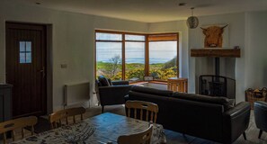 Flatscreentelevisie en een dvd-speler