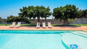 Piscina stagionale all'aperto