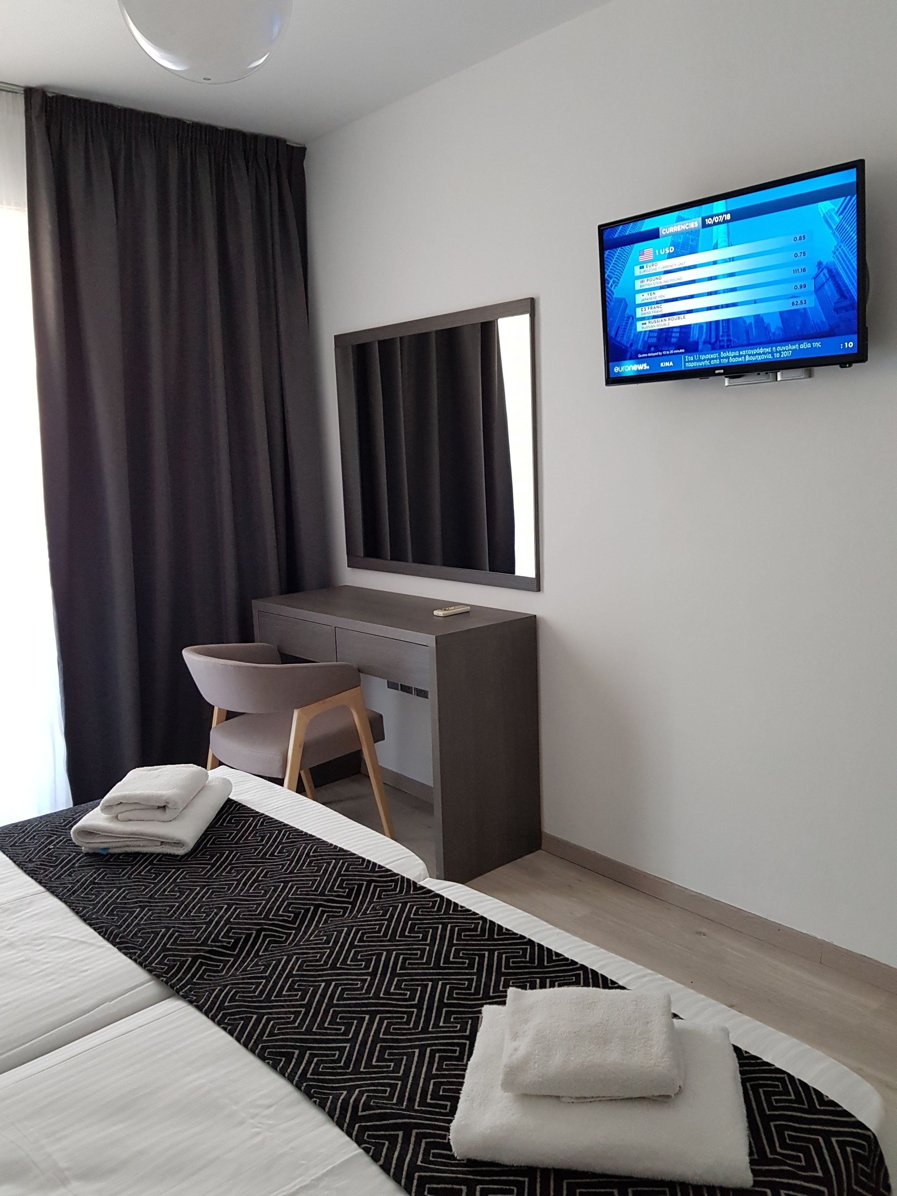 Apartment, 1 Bedroom | Soundproofing, iron/ironing board, free cribs/infant beds, free WiFi