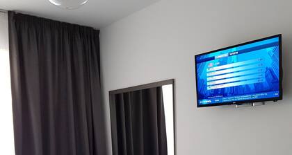 Les Palmiers Petrou Apartments