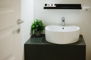 Bathroom sink - Agatha Hotel (Catania)