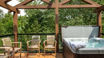 Deluxe Chalet, Multiple Beds, Non Smoking | Terrace/patio