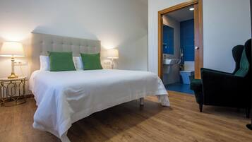 Huisje, 2 slaapkamers (Moucho) | Luxe beddengoed, donzen dekbedden, bedden met traagschuimmatras