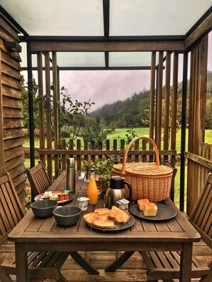 Daily to-go breakfast for a fee - A Cabana de Carmen (Outes)