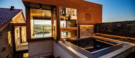 Soins corporels, massages aux pierres chaudes, enveloppements corporels