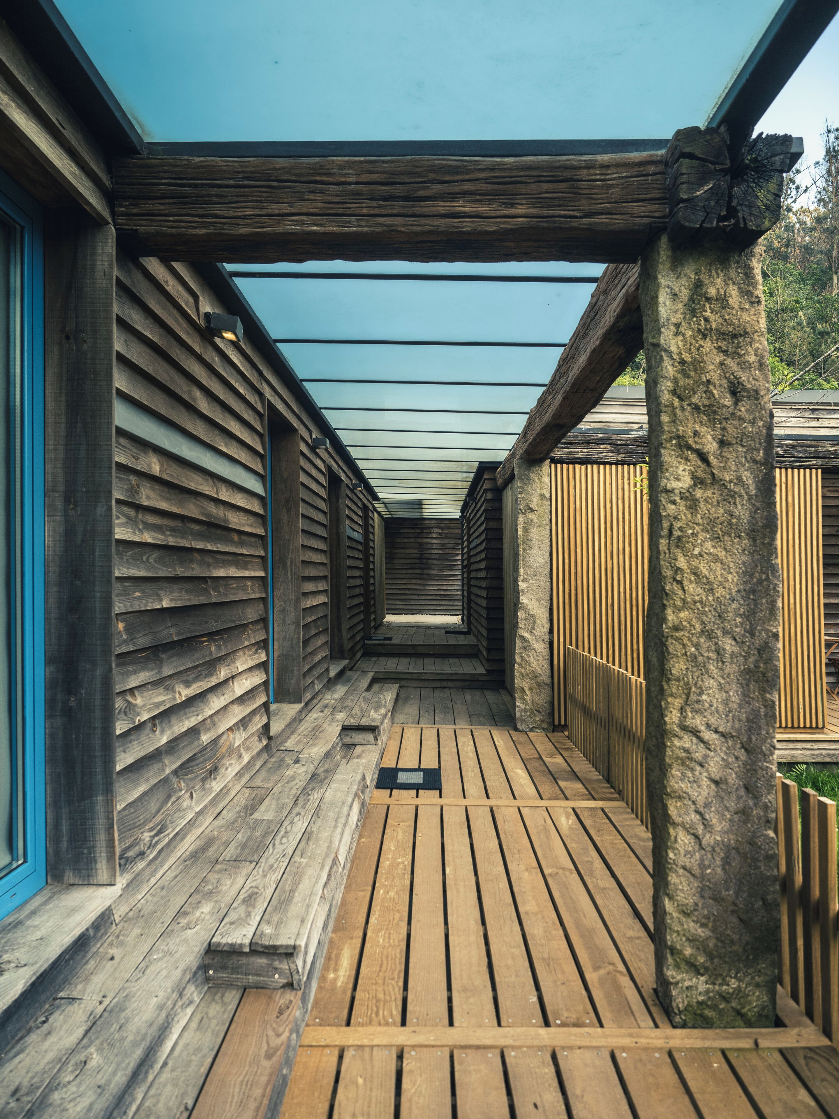 المنشأة من الخارج