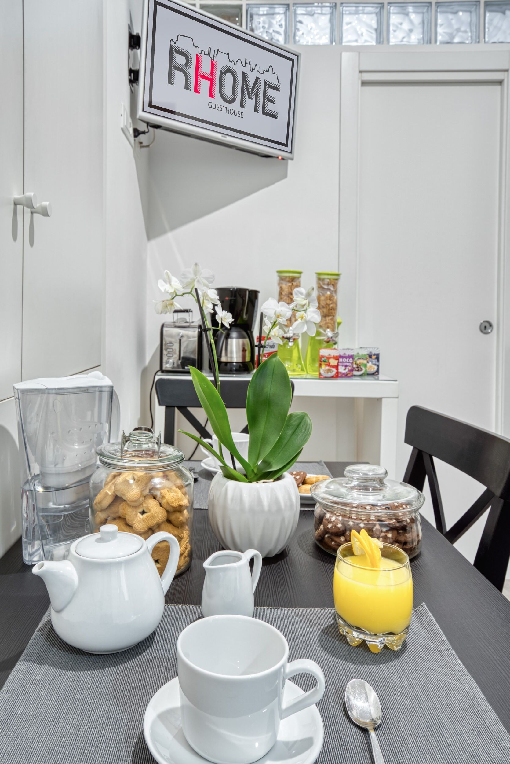 Kontinental frokost hver dag (mot et tillegg)