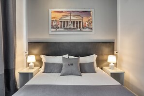 Double Room | Egyptian cotton sheets, premium bedding, down comforters - Rhome GuestHouse (Rome)