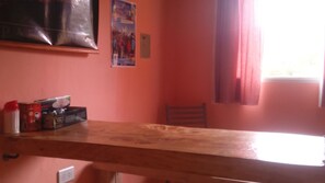 Classic Shared Dormitory | Living area - Milenarios Hostel (El Chalten)