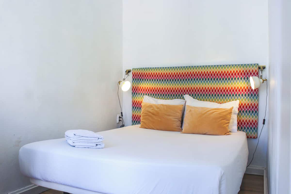 Standard Double Room, 1 Double Bed, Shared Bathroom, City View (Q45) | Free WiFi, bed sheets