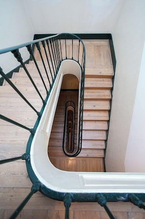 Property grounds - The Color Hostel (Lisbon)