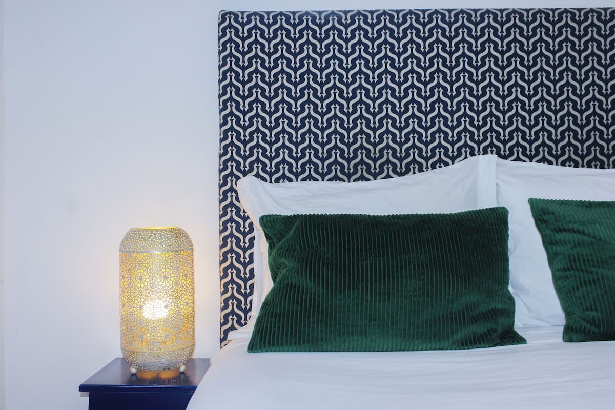 Double Room, Shared Bathroom (Modern) | Free WiFi, bed sheets