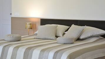 Family Room, Non Smoking | In-room safe, individually decorated, individually furnished