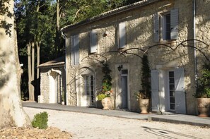 Front of property - Mas le 7 (Saint-Andiol)
