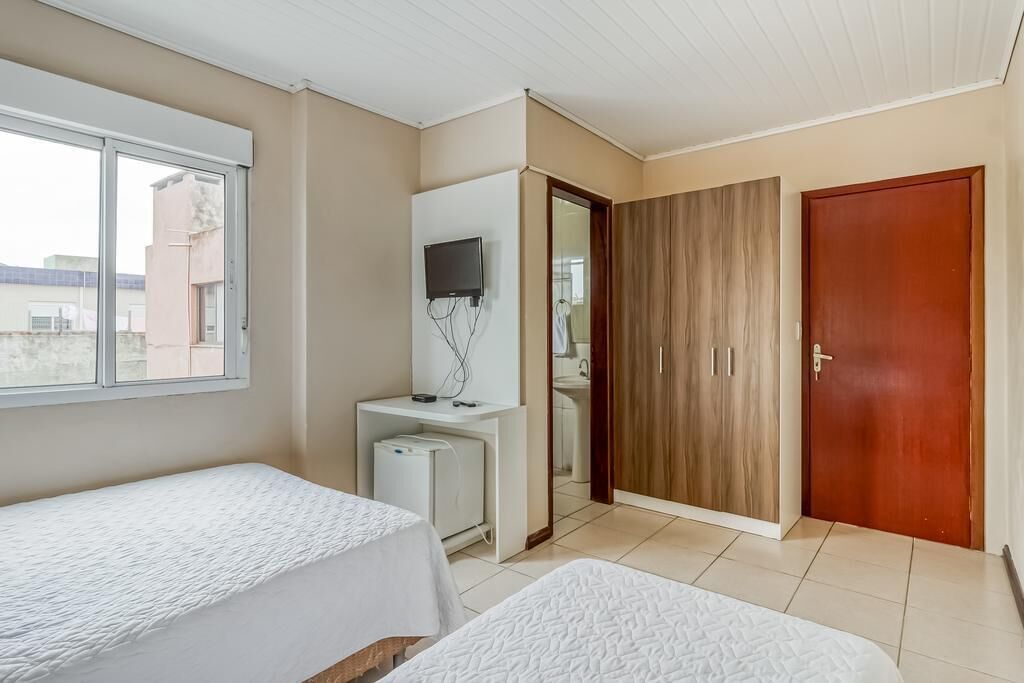 Chambre Triple | Bureau, Wi-Fi gratuit, draps fournis