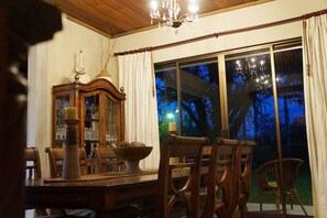 Dining - Rio Fortuna Villa near La Fortuna Airport (La Fortuna)