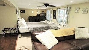 アイロン / アイロン台、旅行用ベビーベッド、WiFi (無料)、ベッドシーツ