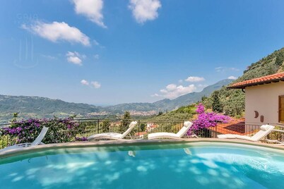House / Villa -Charme Toscana- Camaiore close Forte  dei Marmi