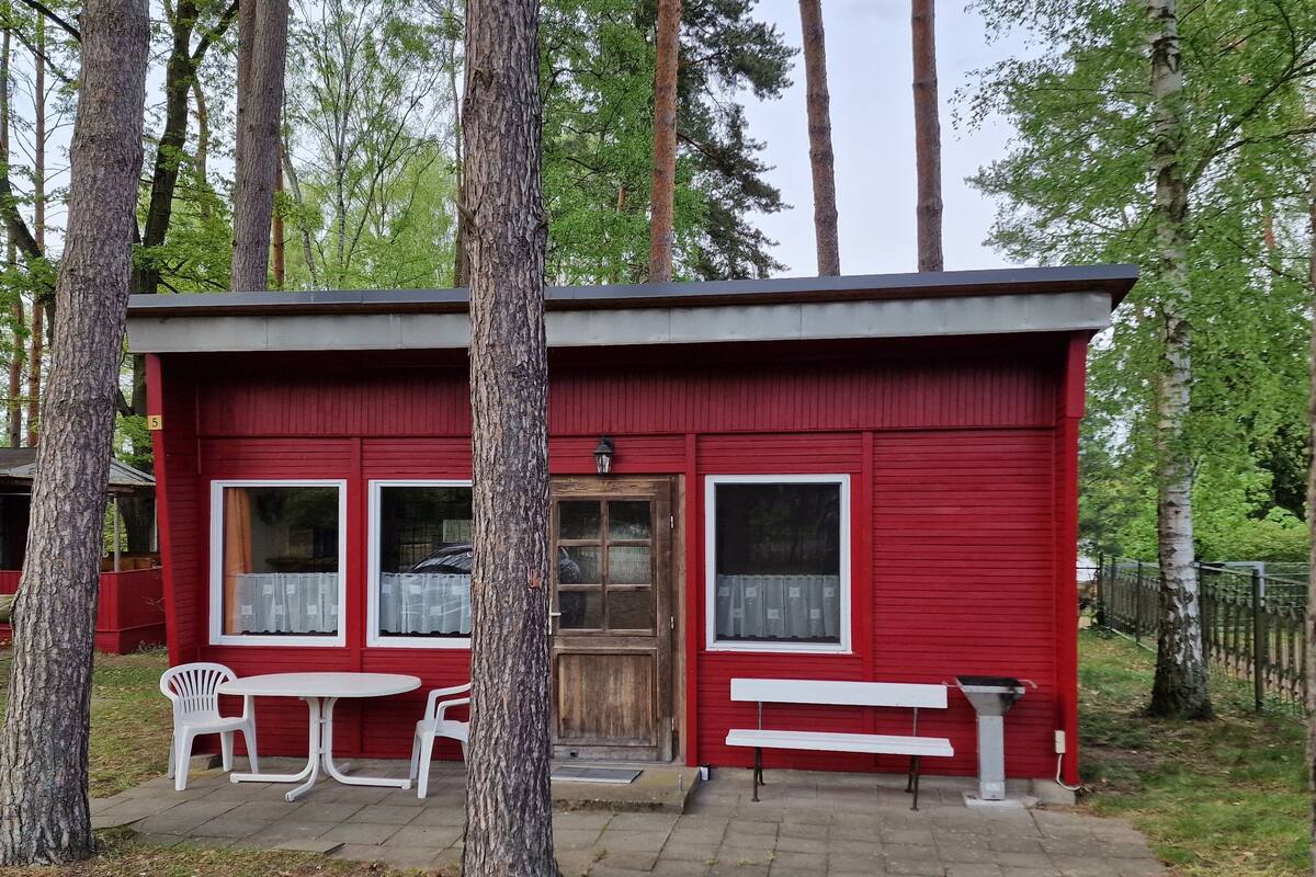 Bungalow – comfort, 1 soverom, ikke-røyk, hageutsikt (Bungalow 5) | Blendingsgardiner, wi-fi (inkludert) og individuelt innredet