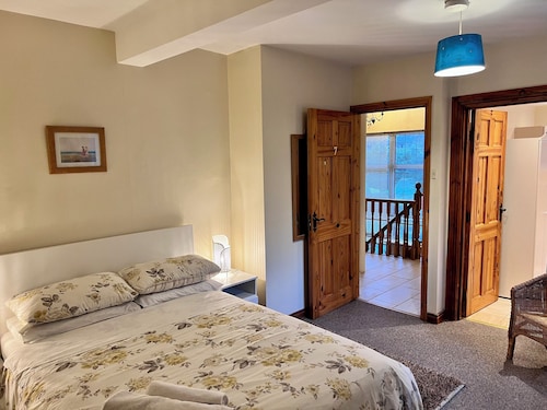 Ashfield Bed and Breakfast