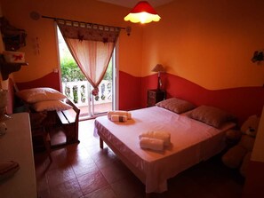 4 chambres, fer et planche Ă repasser, Wi-Fi gratuit