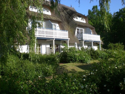 Strandnahe Ferienwohnung im Reetdachhaus