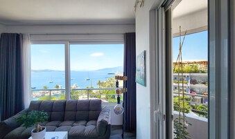 Junior Suite, 1 King Bed with Sofa bed, Ocean View (3) | Beach/ocean view
