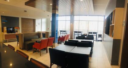 Holiday Inn Express & Suites Elko by IHG