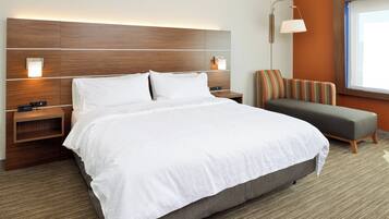 Premium bedding, in-room safe, desk, blackout drapes