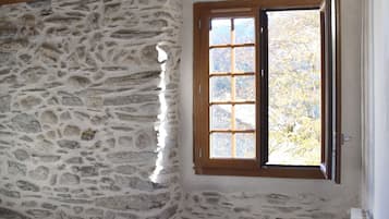 4 chambres, fer et planche à repasser, Wi-Fi