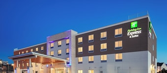 Holiday Inn Express & Suites Medford by IHG