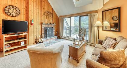 UUSI LUETTELO! Ylimmän kerroksen huoneisto näköalalla, uima-allas / poreallas / sauna-hiihto lähellä