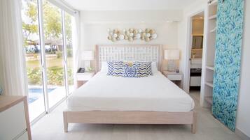 4 bedrooms, in-room safe, iron/ironing board, WiFi