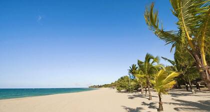 Luxueux condo double 4BR en bord de mer avec terrasse privée et piscine / jacuzzi