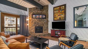 Fireplace, DVD player