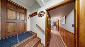 Interior - Close to Mountain Activities | Fireplace | WiFi | Wren 101 (Angel Fire)