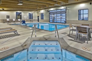 Bañera de hidromasaje interior