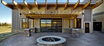 โชโชน โรส คาสิโนแอนด์โฮเทล