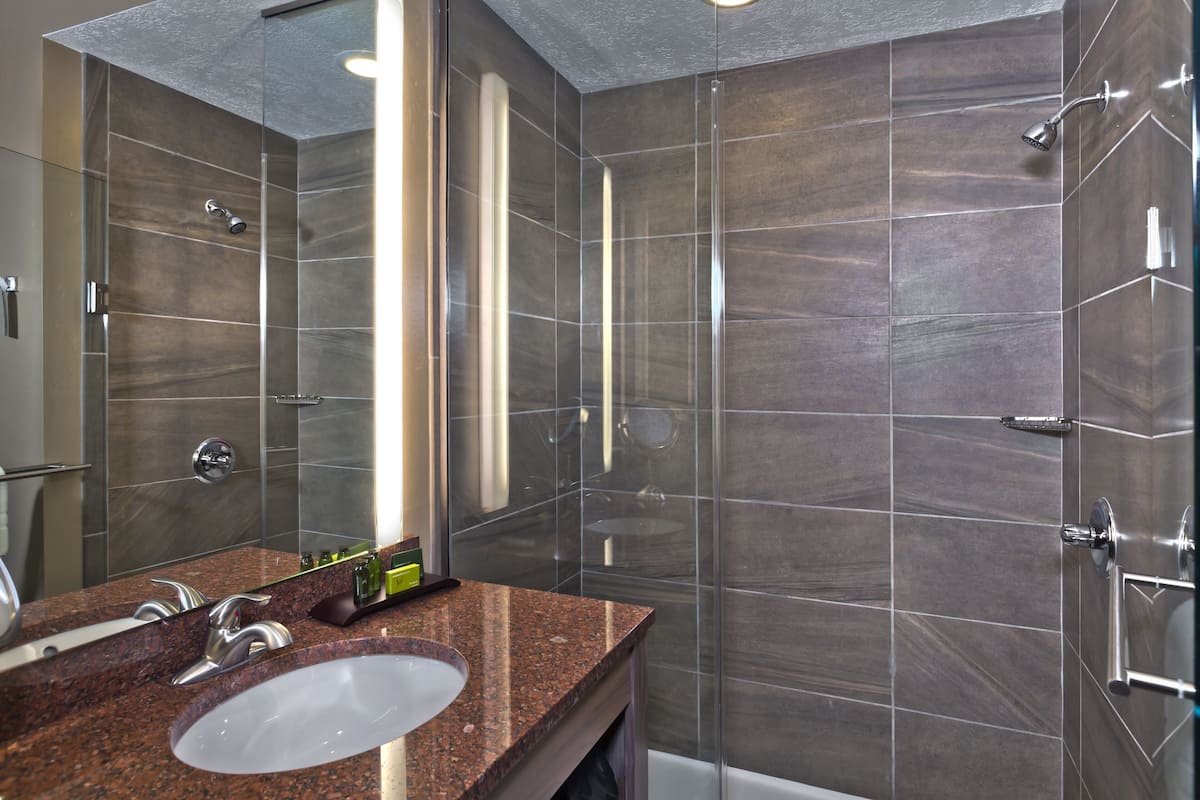 double room, 2 queen beds, non smoking | bathroom | combined shower/bathtub, towels