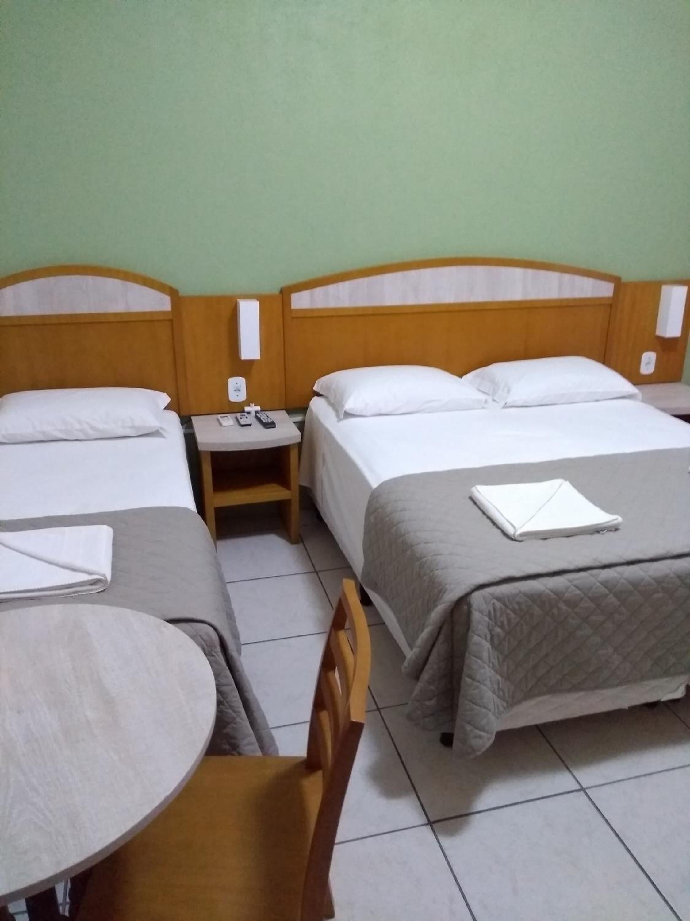 Minibar, free WiFi, bed sheets