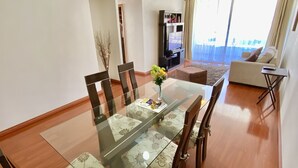 32-inch Smart TV with satellite channels, TV, Netflix - Alma Capital Iquique (Iquique)