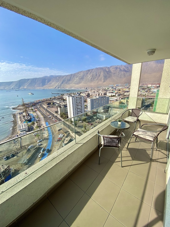 Premium Apartment, Multiple Beds, Accessible, Ocean View | Balcony view - Alma Capital Iquique (Iquique)
