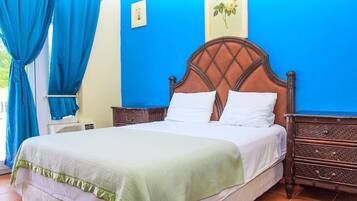 Caja de seguridad en la habitación, wifi gratis y ropa de cama