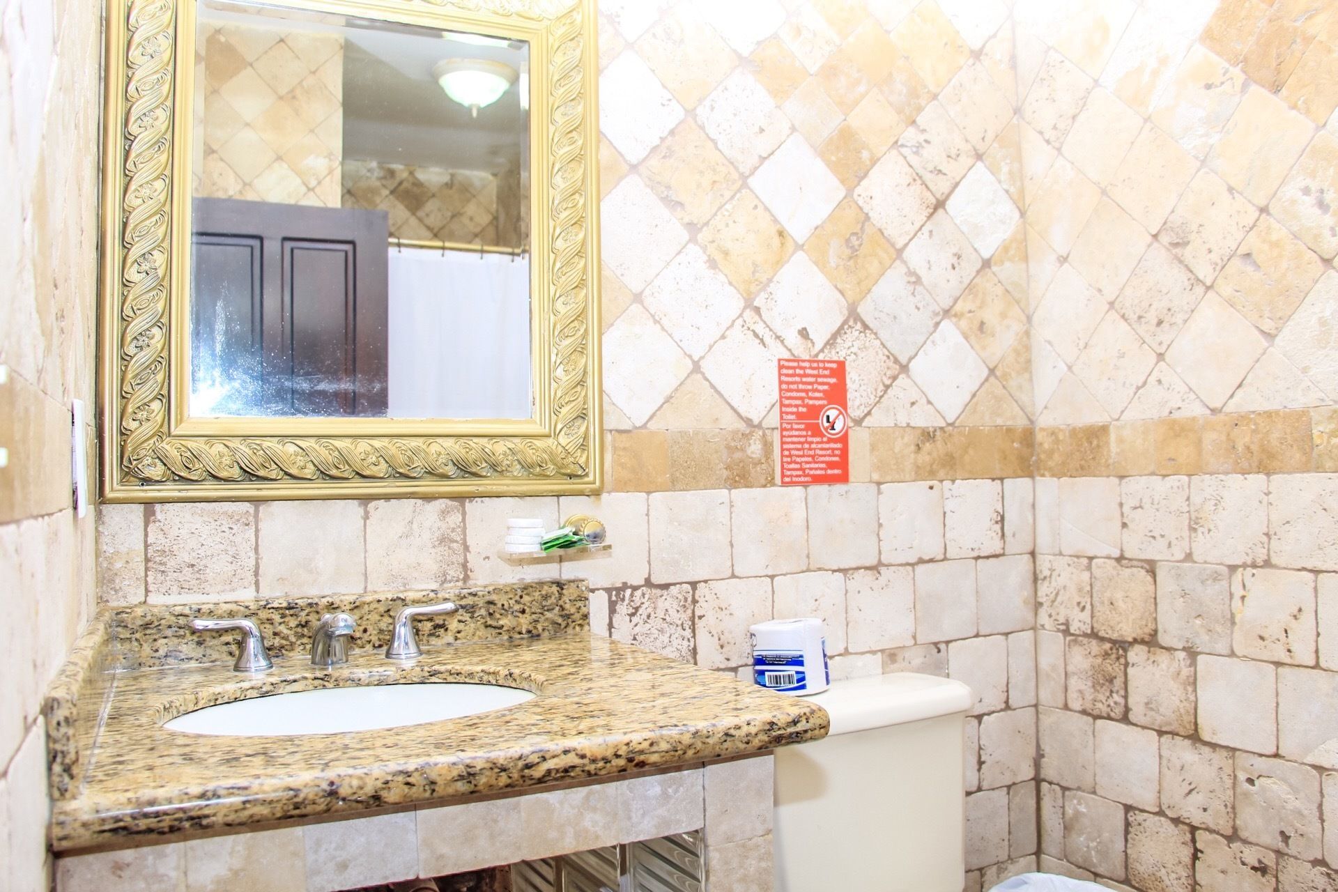 in-room safe, free wifi, bed sheets