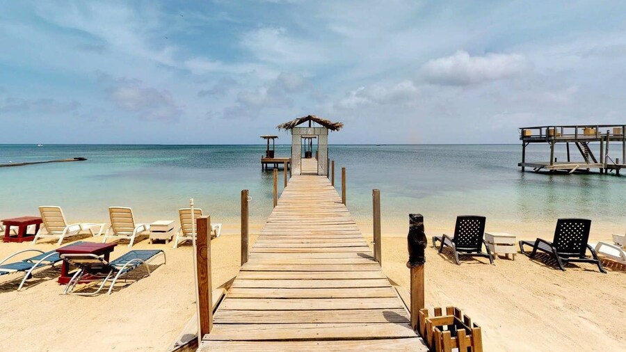 West End Dive Resort