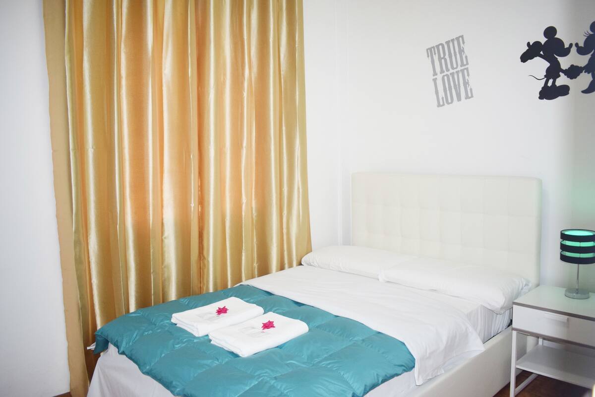 Standard Room, 1 Bedroom, City View | In-room safe, soundproofing, rollaway beds (surcharge), WiFi (free)